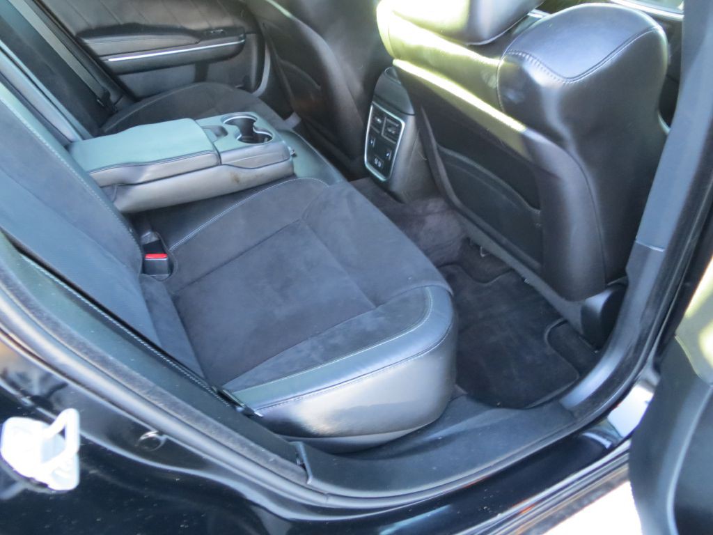 2018 Dodge Charger Image 9