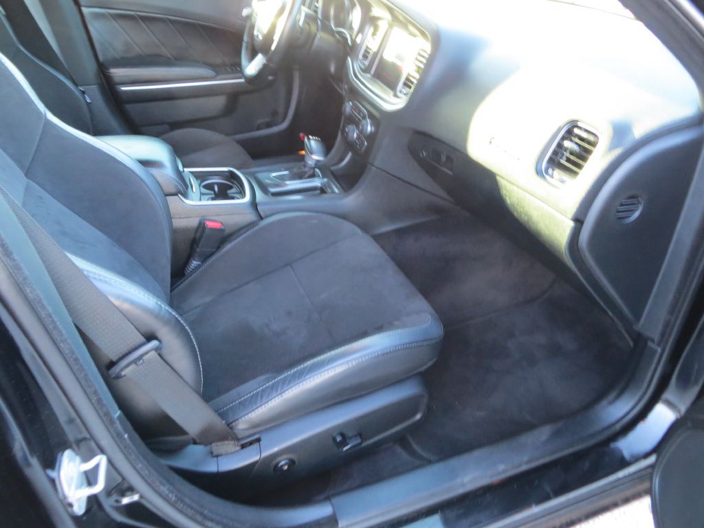 2018 Dodge Charger Image 10