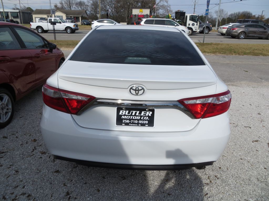 2015 Toyota Camry Image 5