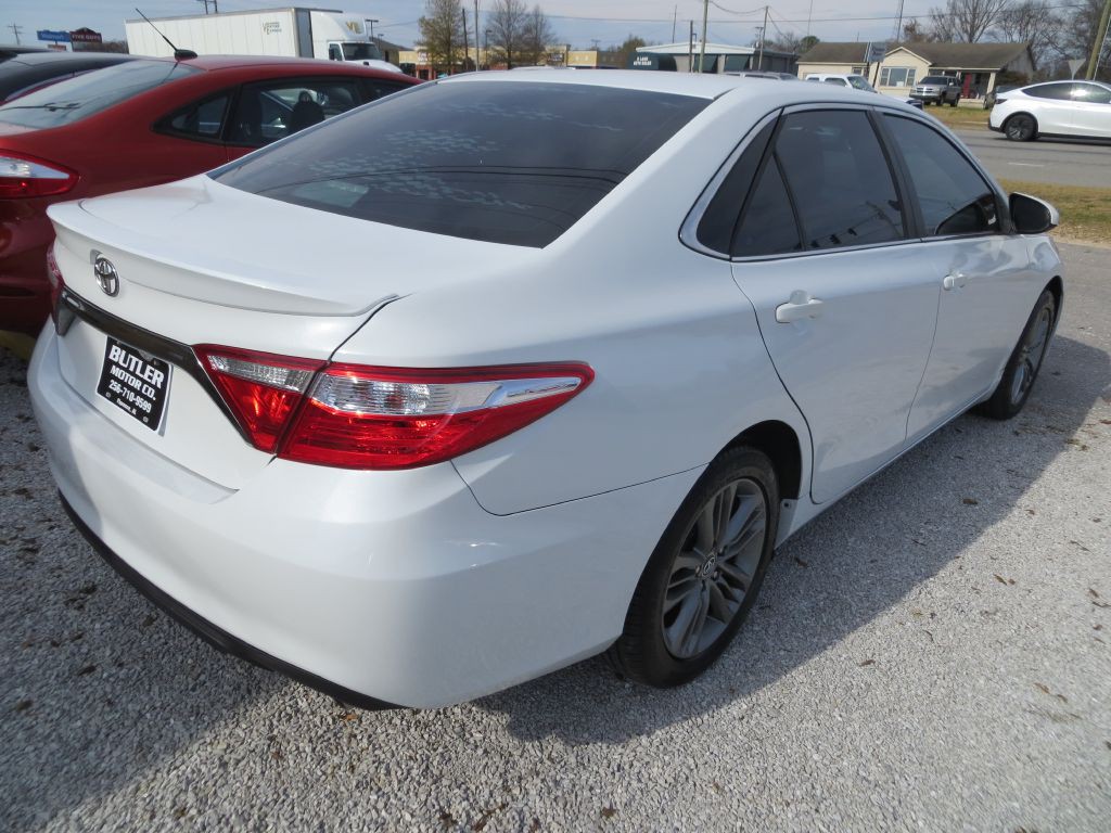 2015 Toyota Camry Image 4