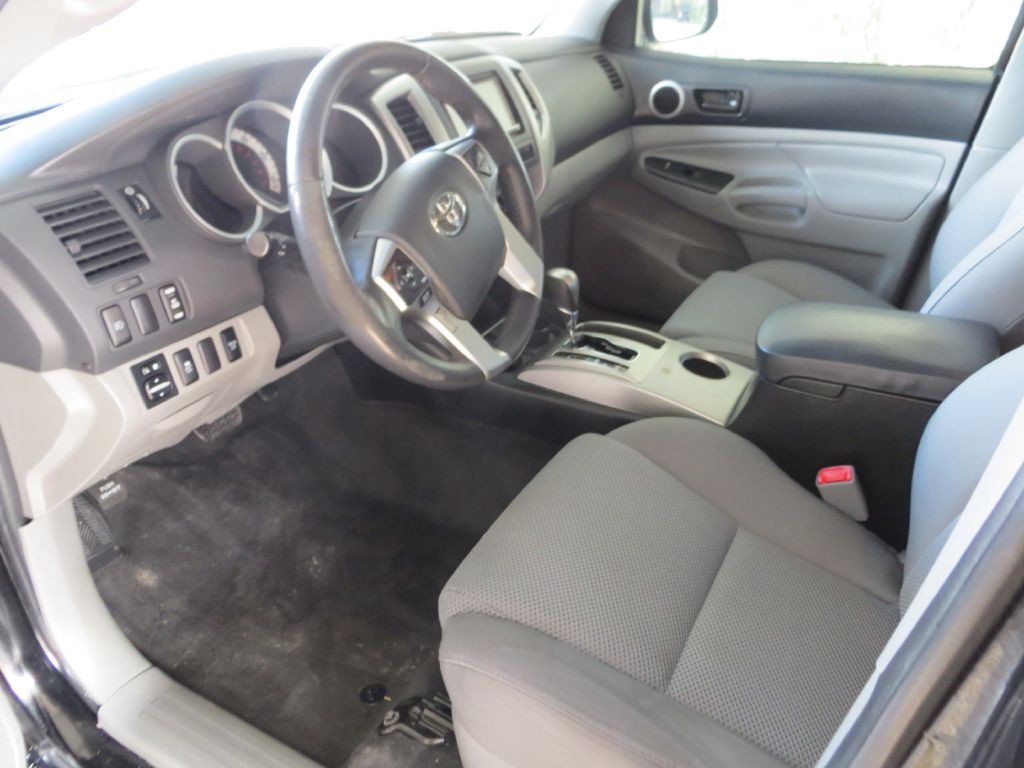 2015 Toyota Tacoma Image 7