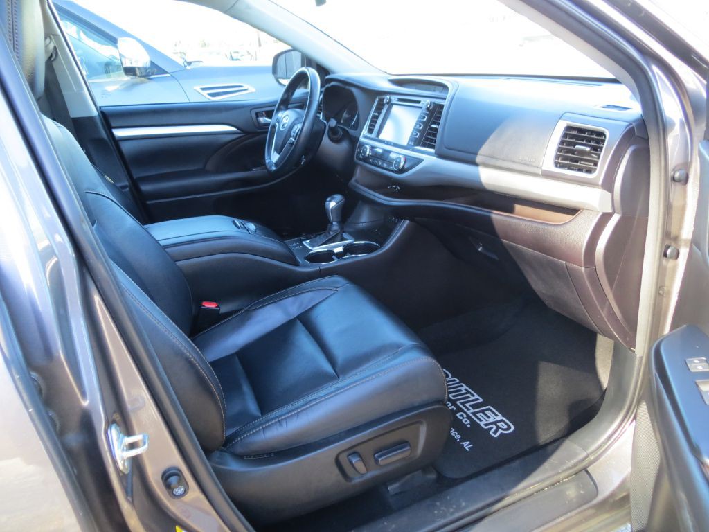 2018 Toyota Highlander Image 10