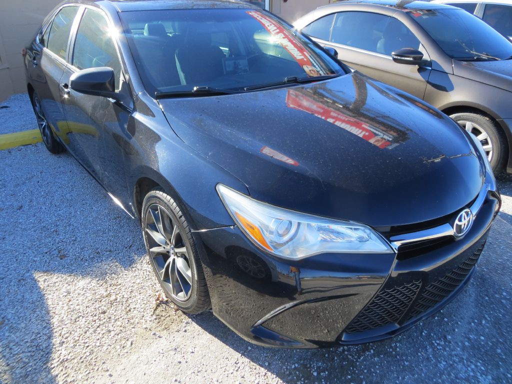 2015 Toyota Camry Image 3