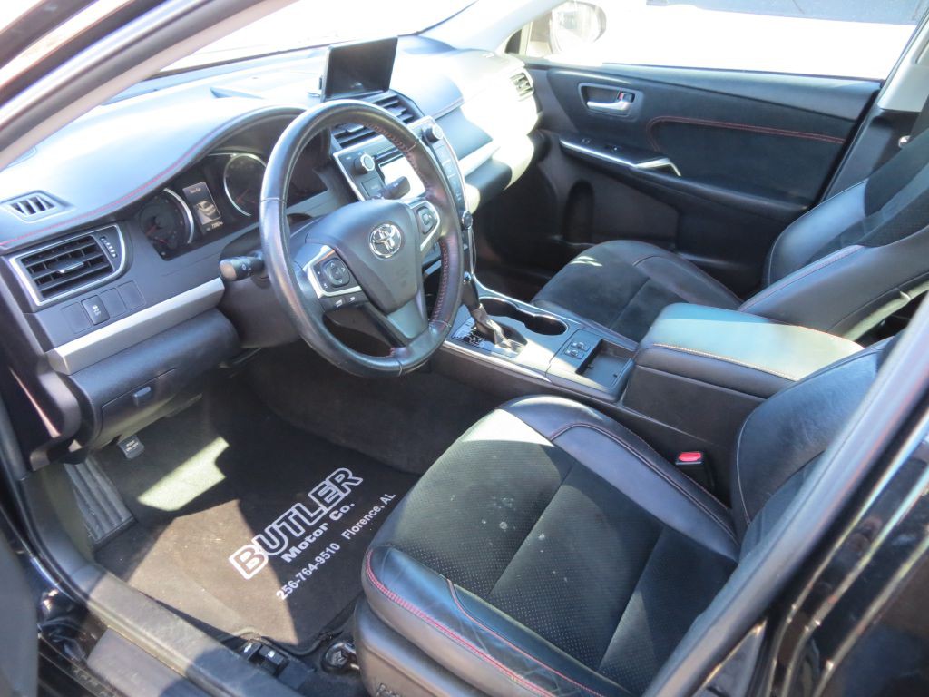 2015 Toyota Camry Image 7