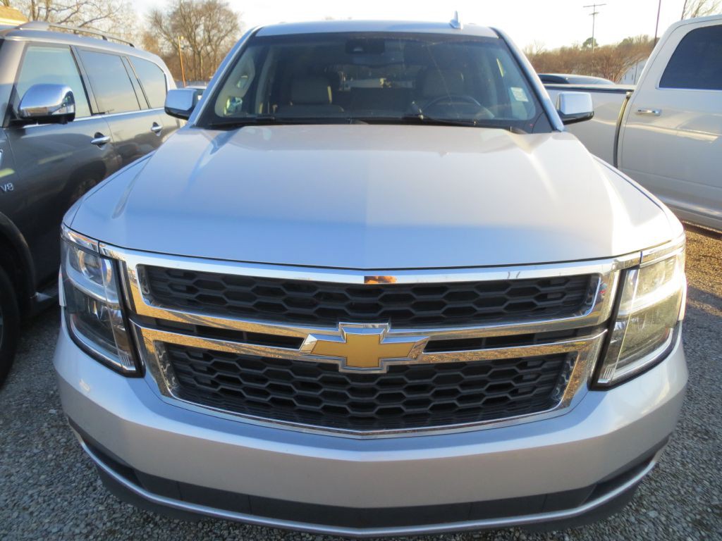 2017 Chevrolet Tahoe Image 2