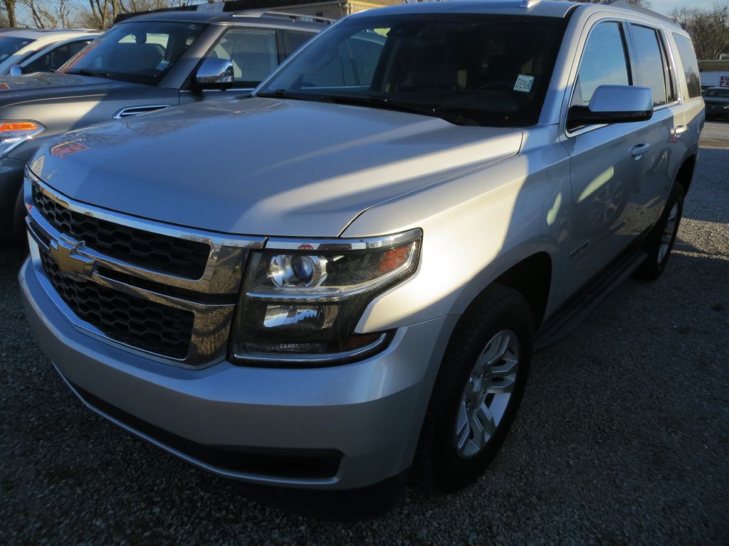 2017 Chevrolet Tahoe Image 3