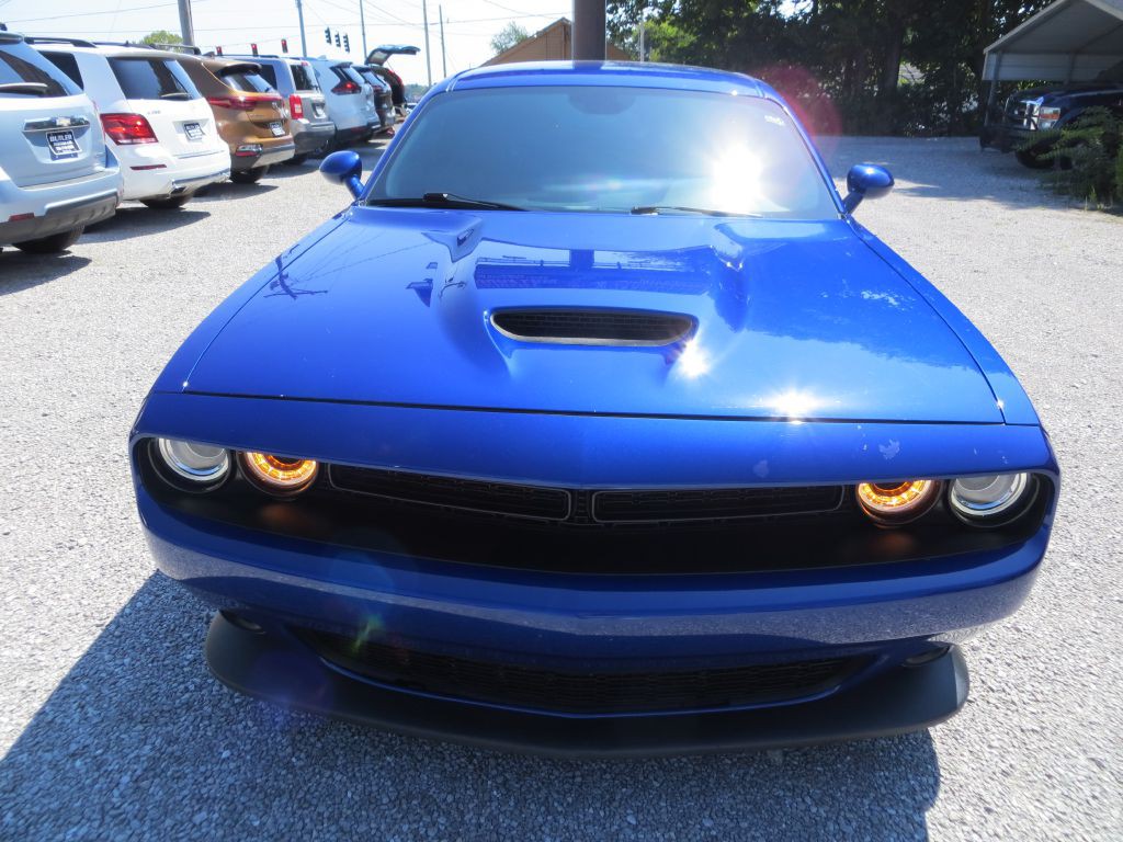 2021 Dodge Challenger Image 2