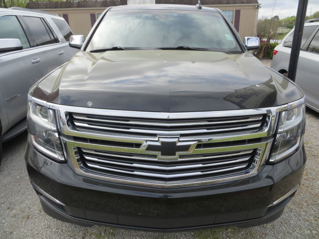 2017 Chevrolet Tahoe Image 2