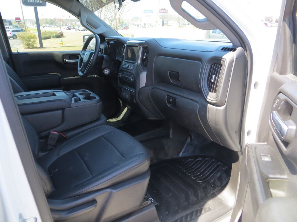 2017 RAM 1500 Image 9
