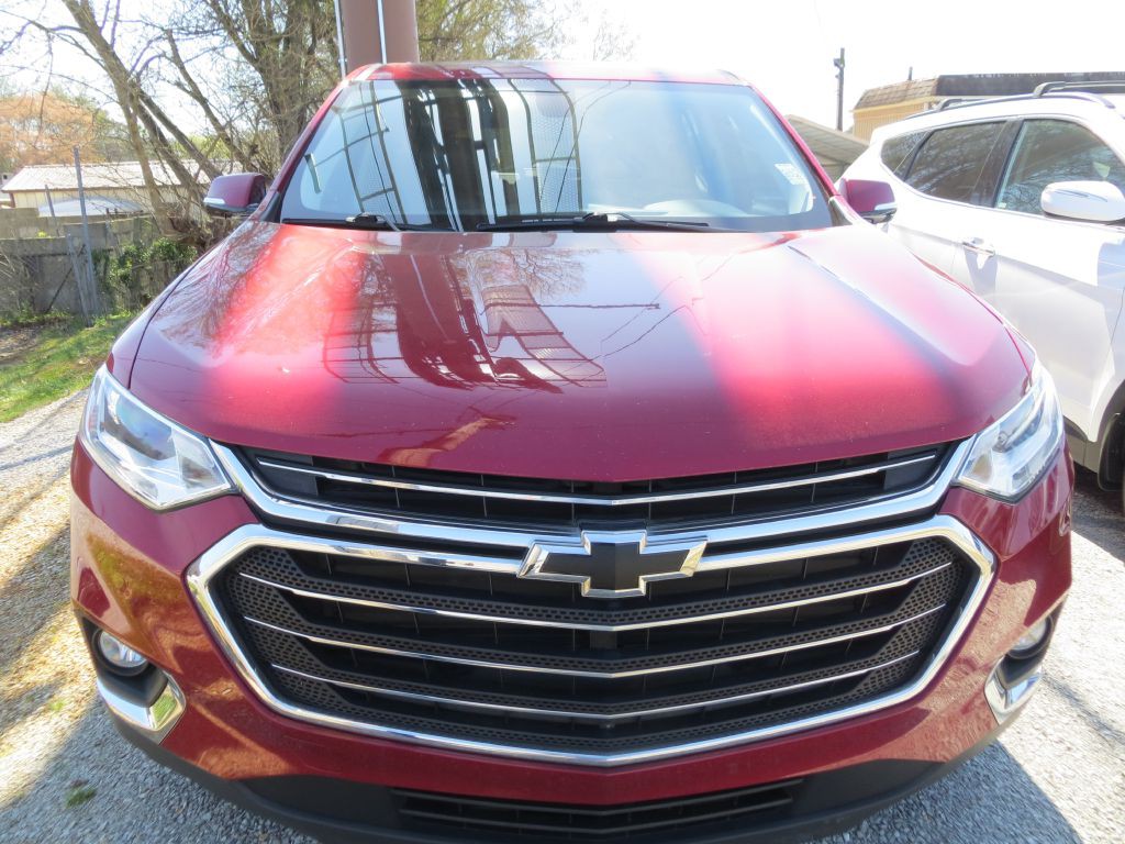 2018 Chevrolet Traverse Image 2