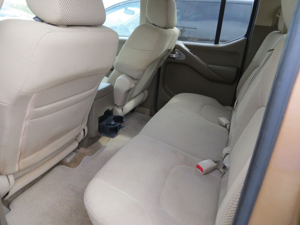 2005 Nissan Frontier Image 9