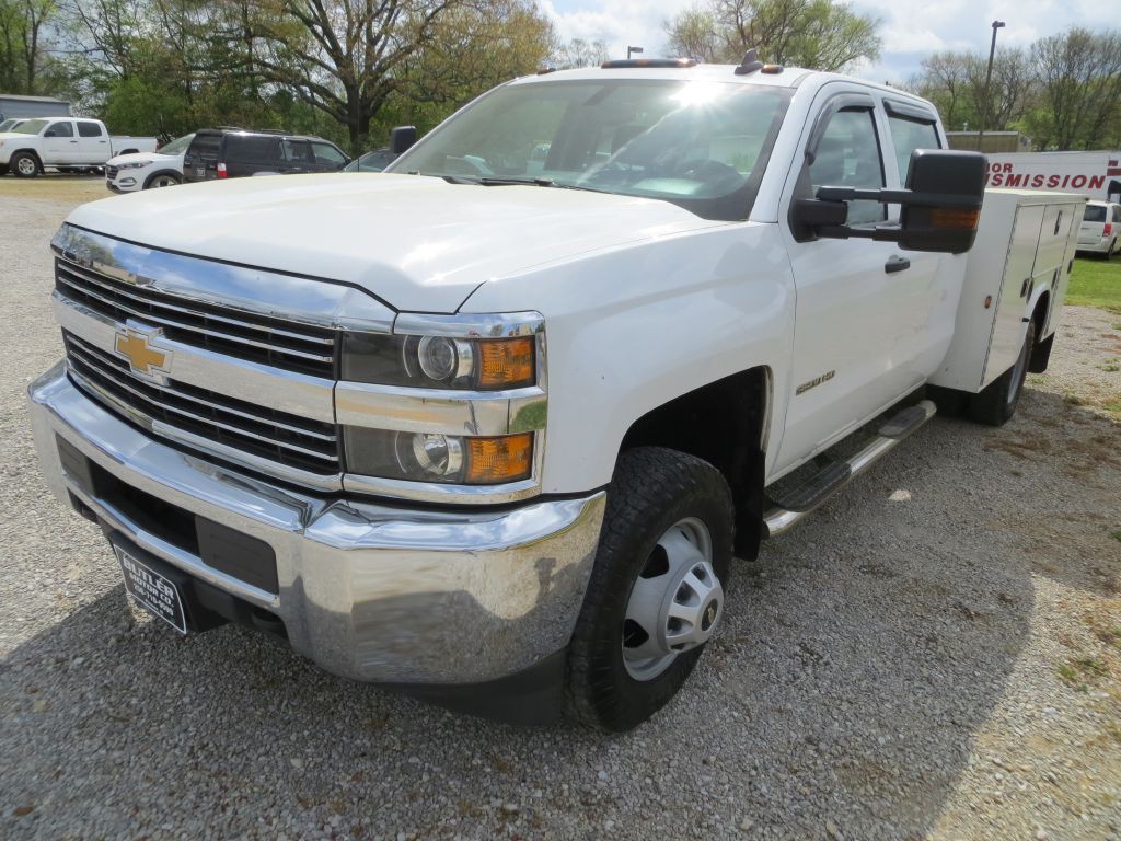 2018 Chevrolet Silverado 1500 Image 1