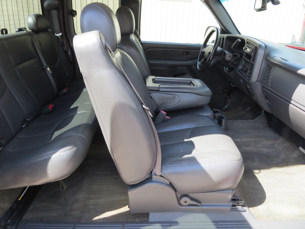 2006 Chevrolet Silverado 1500 Image 8