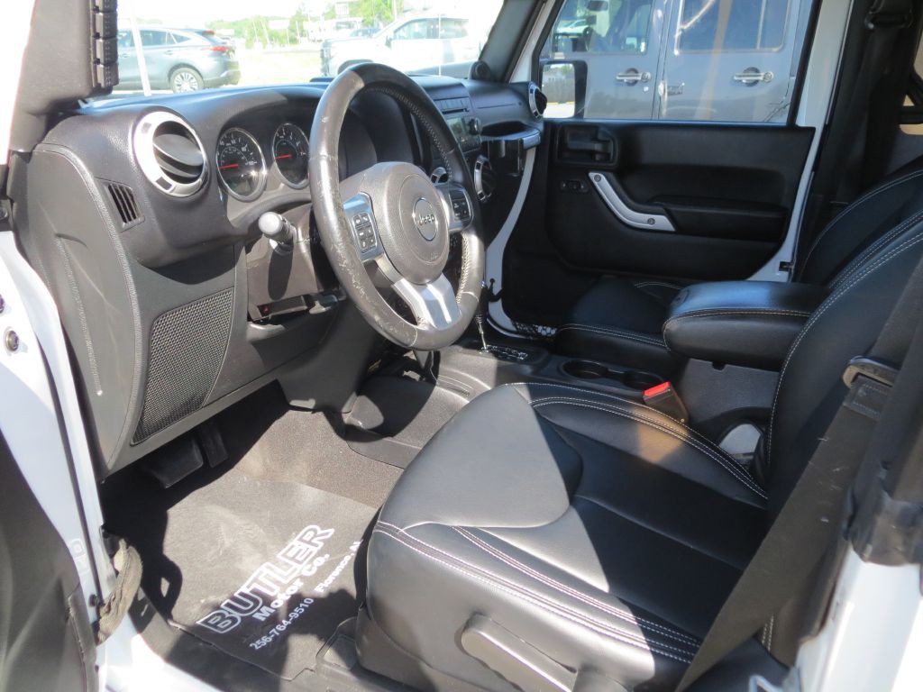 2014 Jeep Wrangler Image 7