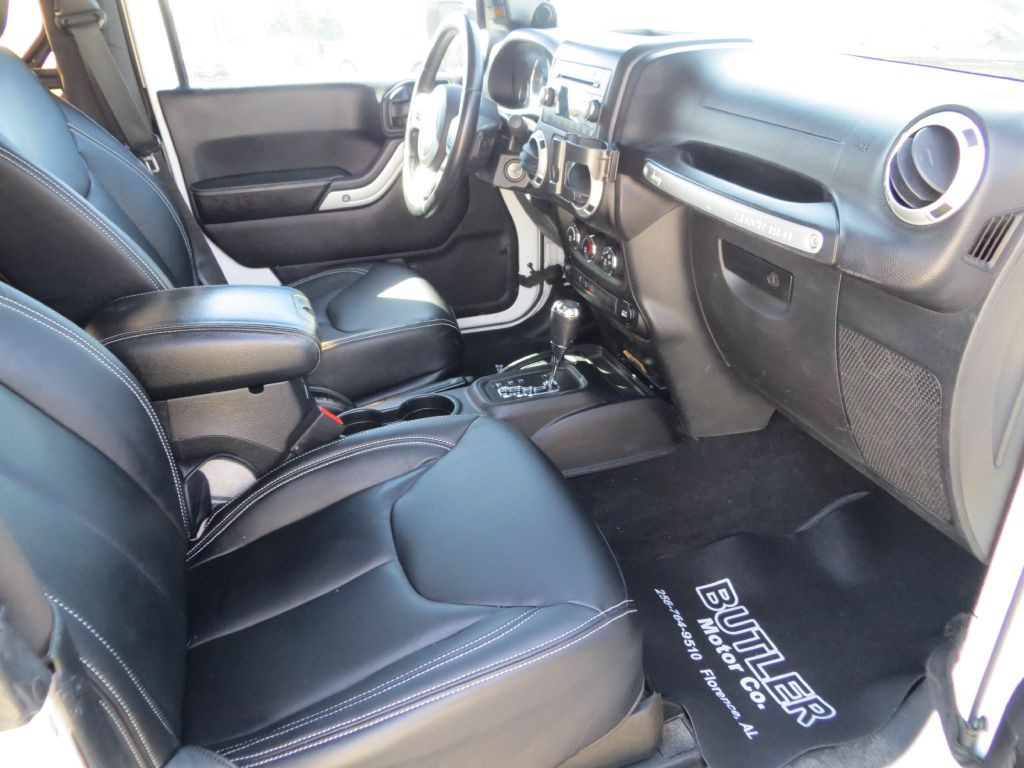 2014 Jeep Wrangler Image 8