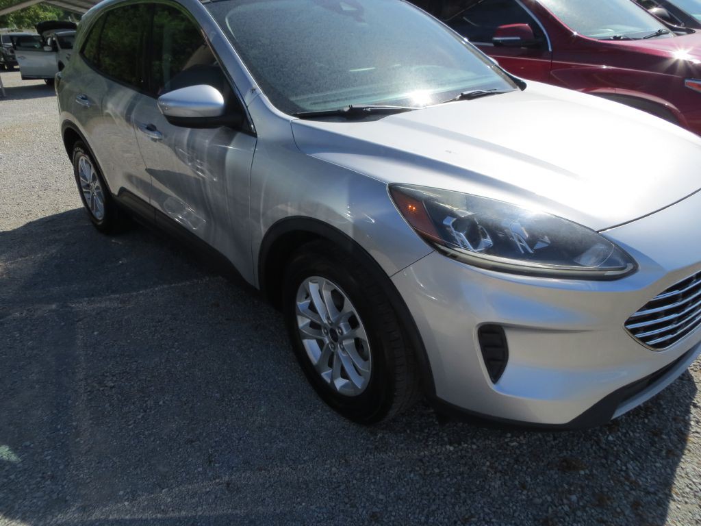 2020 Ford Escape Image 3