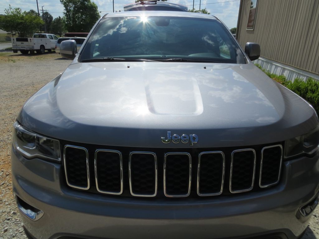 2019 Jeep Grand Cherokee Image 2