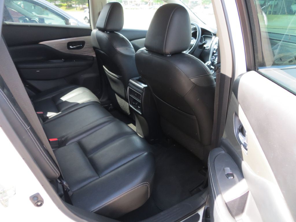 2017 Nissan Murano Image 10