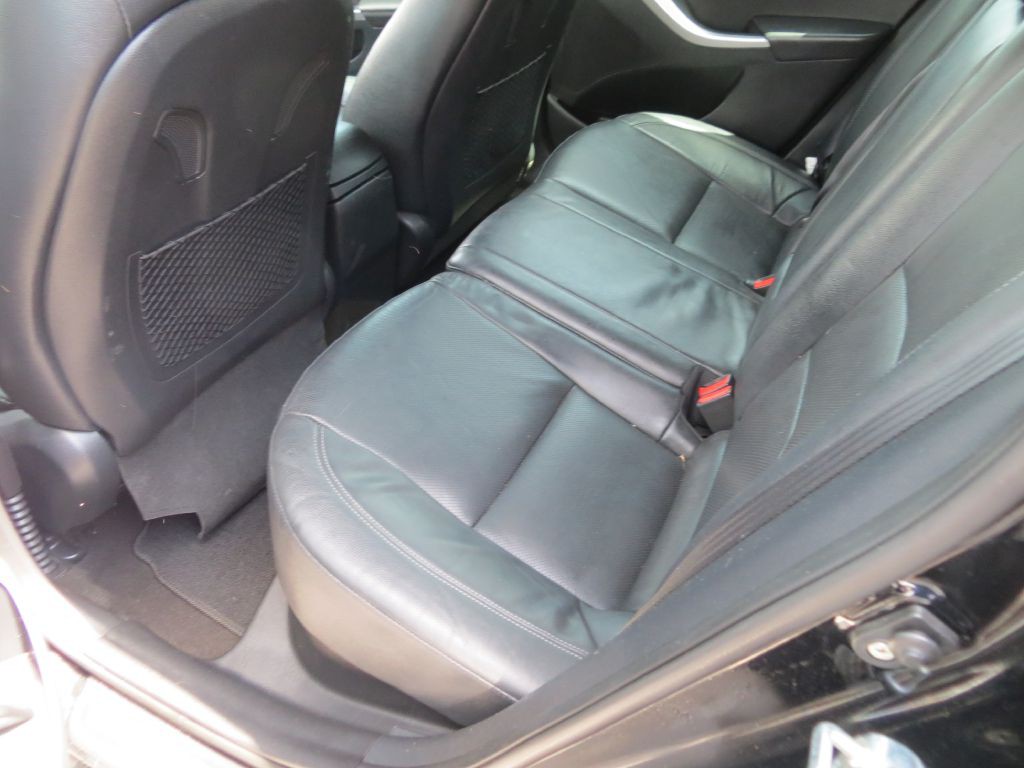 2016 Hyundai Elantra Image 8