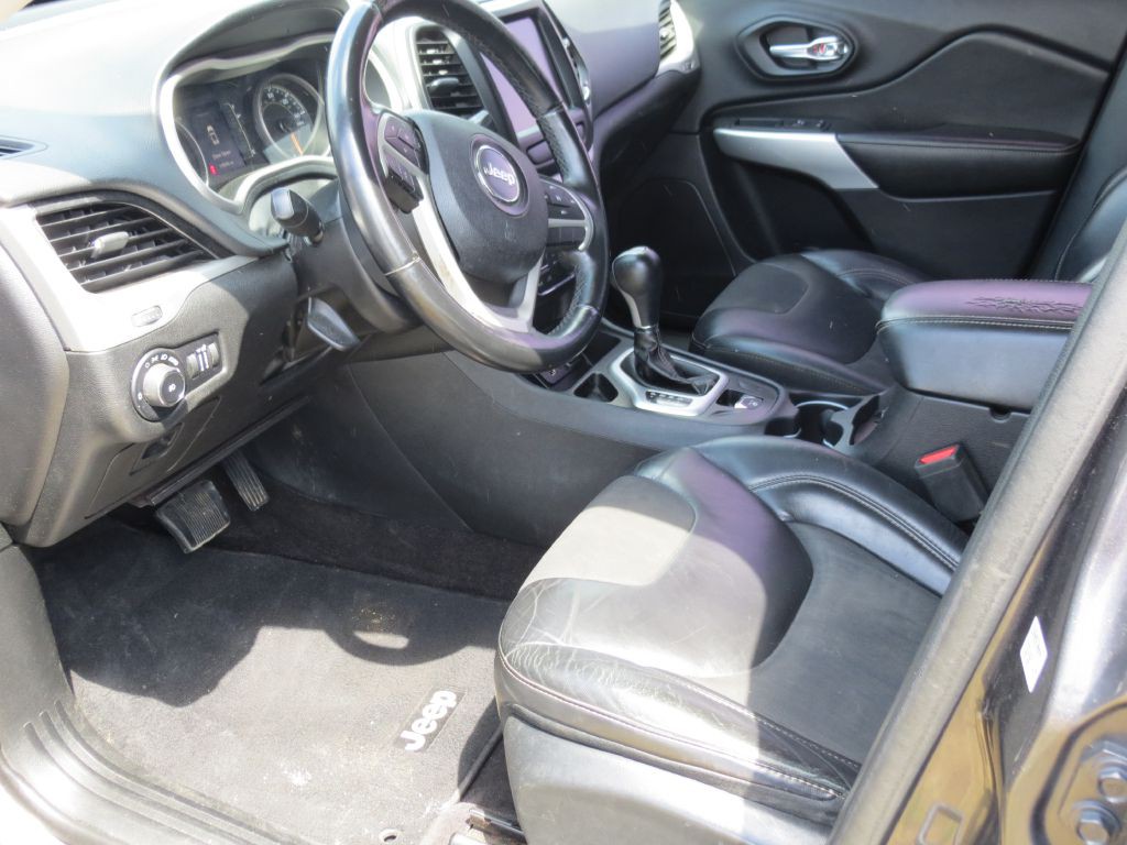 2018 Jeep Cherokee Image 7