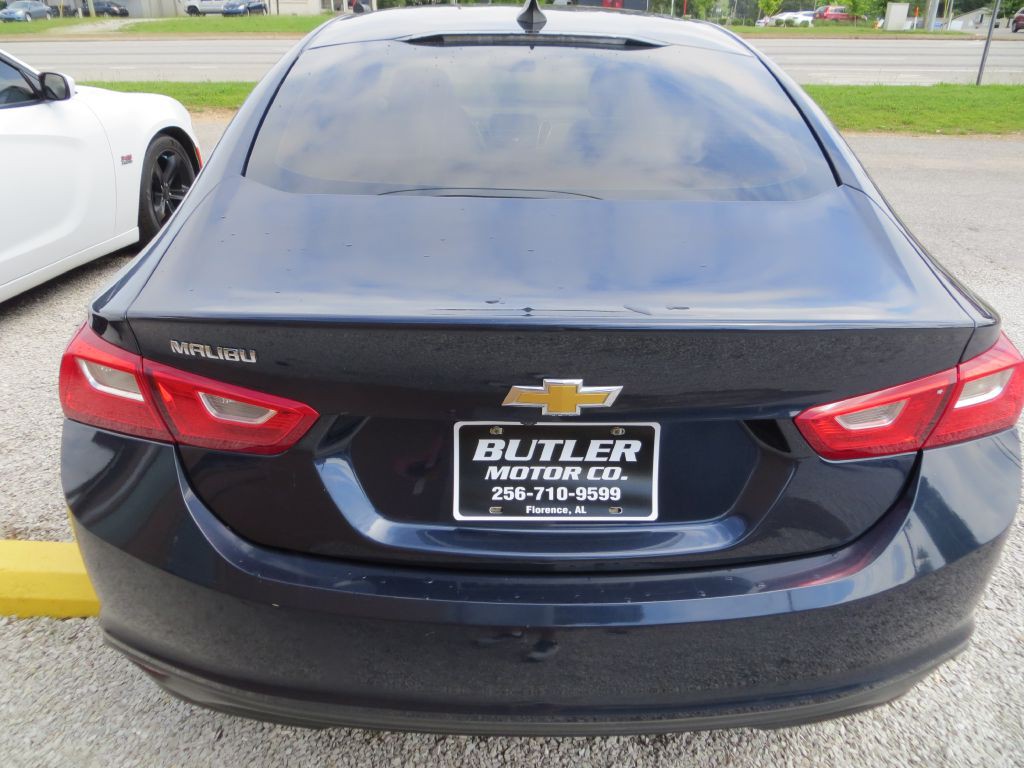 2017 Chevrolet Malibu Image 5