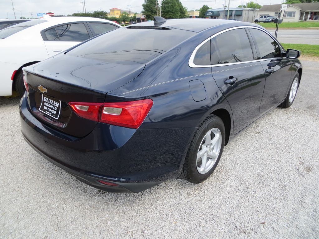 2017 Chevrolet Malibu Image 6