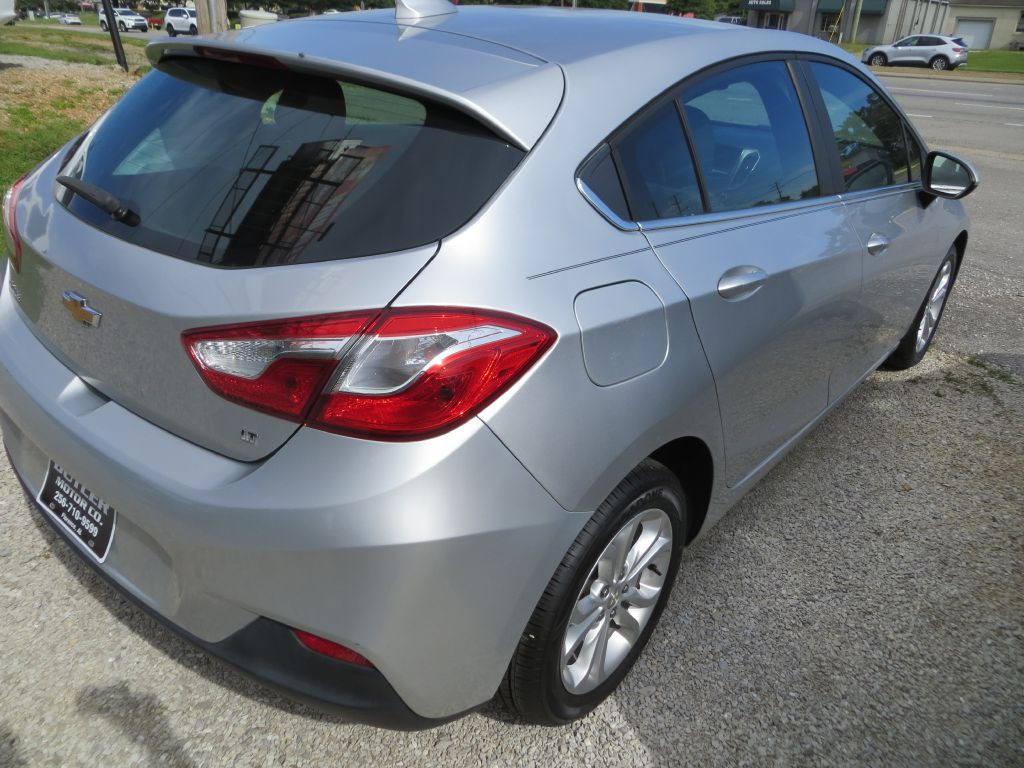 2019 Chevrolet Cruze Image 4