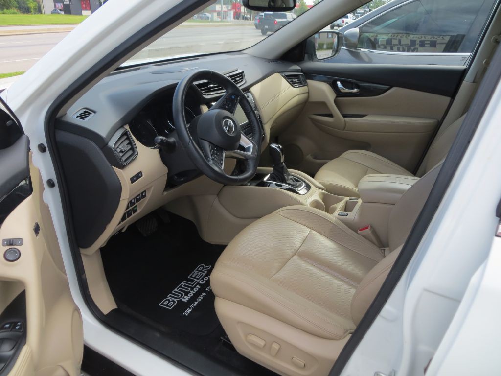 2020 Nissan Rogue Image 7