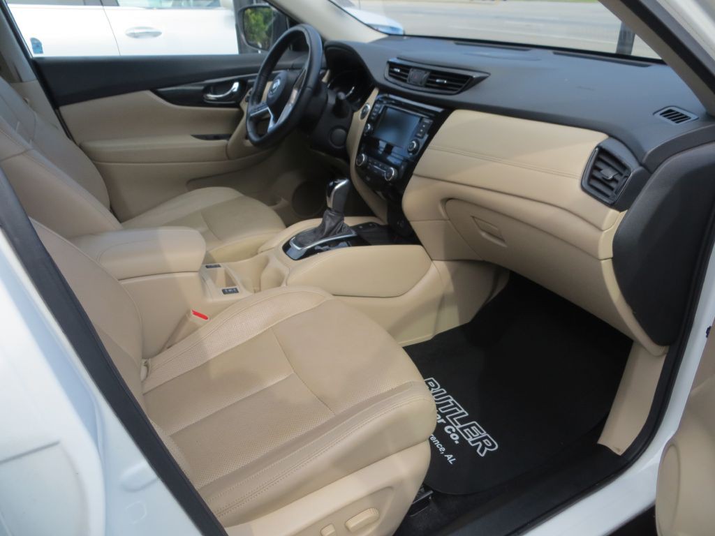 2020 Nissan Rogue Image 9