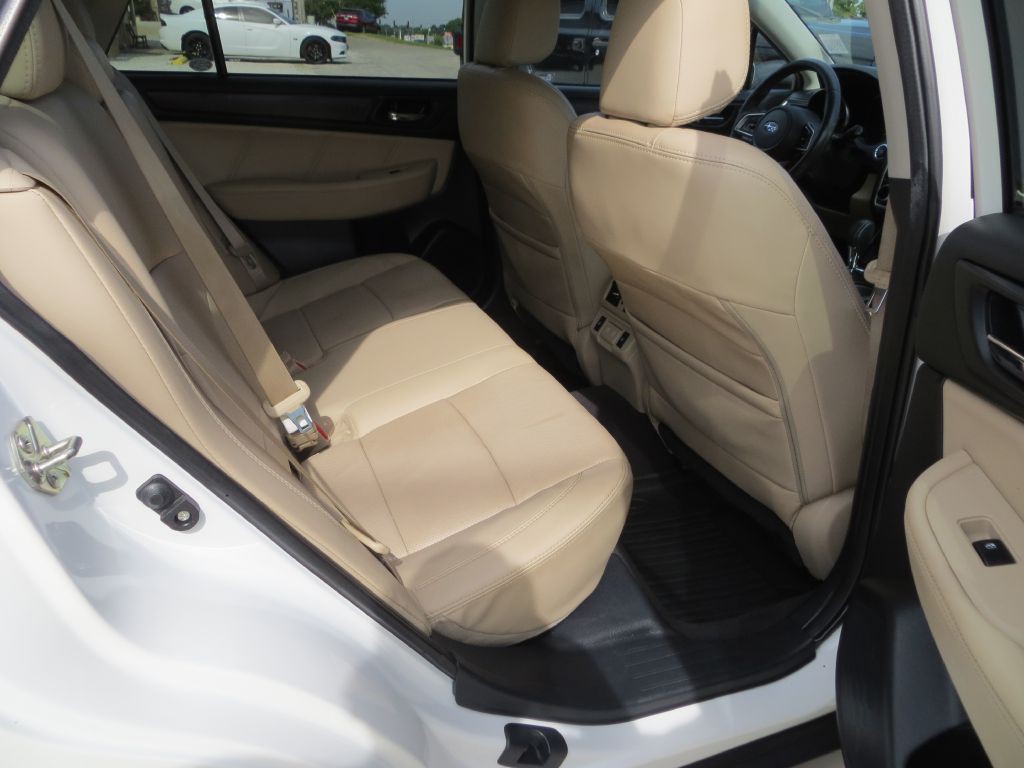 2019 Subaru Outback Image 9