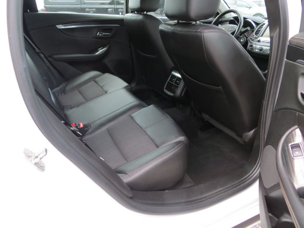 2017 Chevrolet Impala Image 10