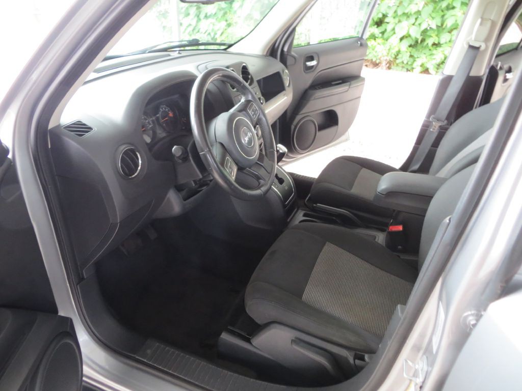 2017 Jeep Patriot Image 7