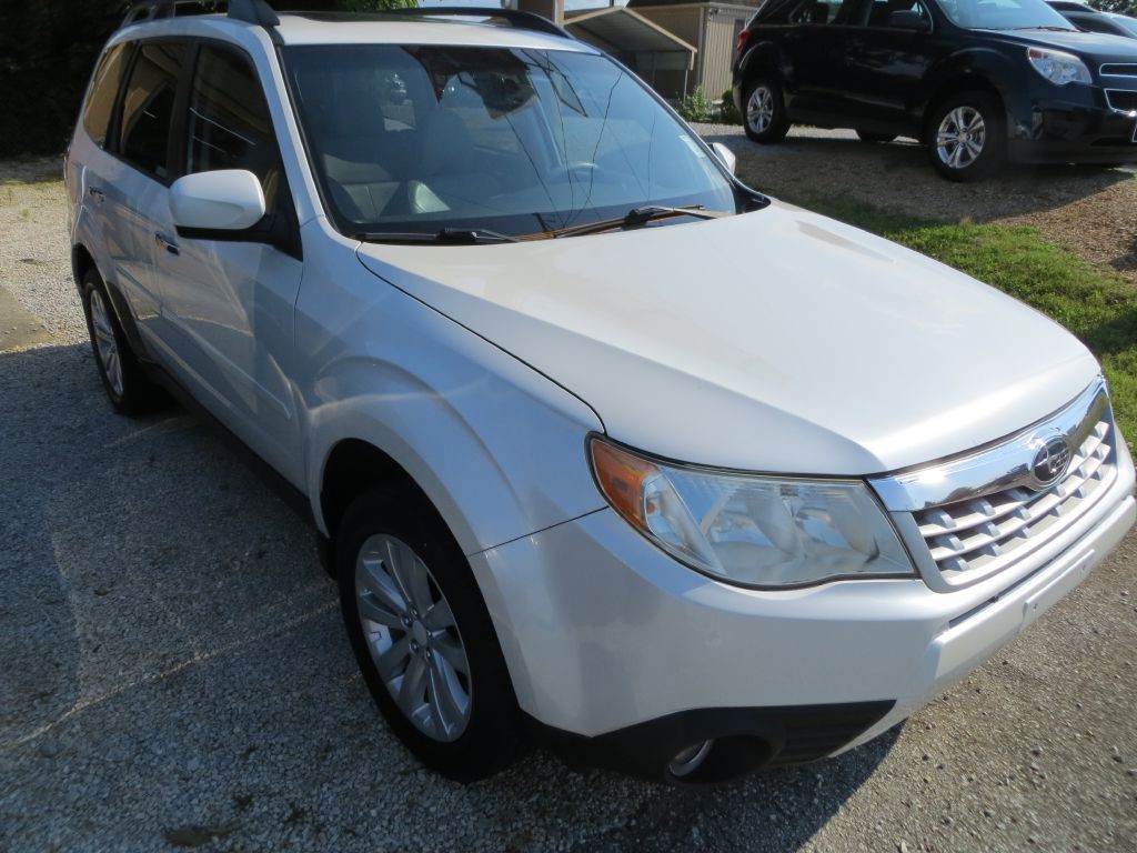 2013 Subaru Forester Image 3