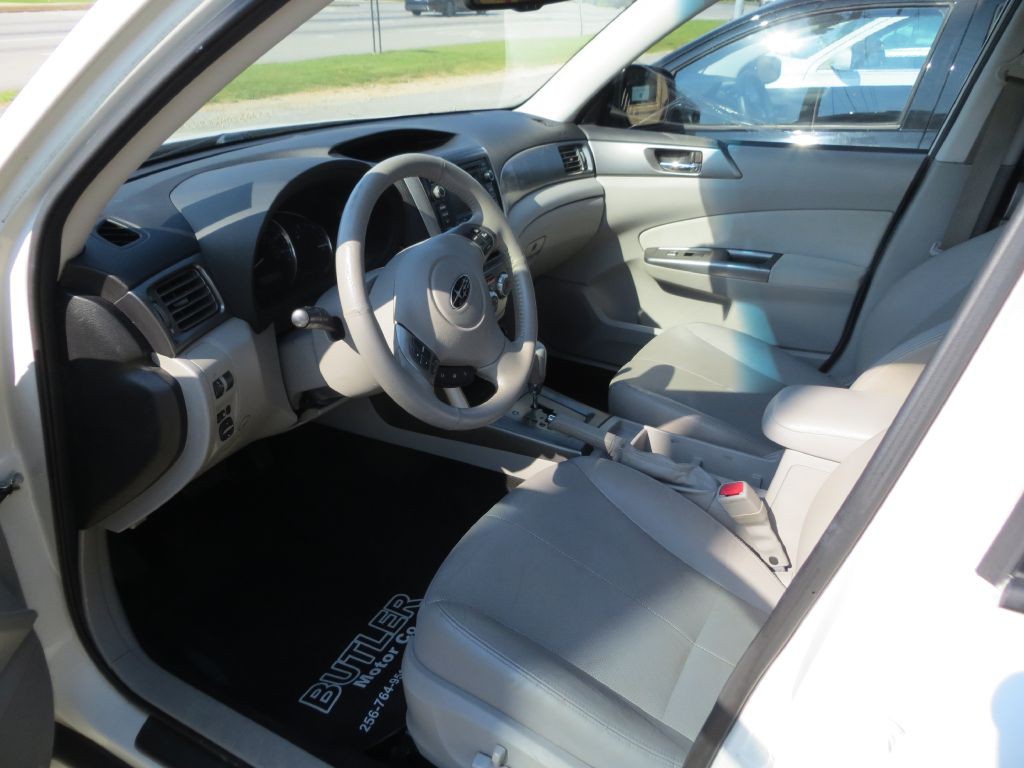 2013 Subaru Forester Image 8