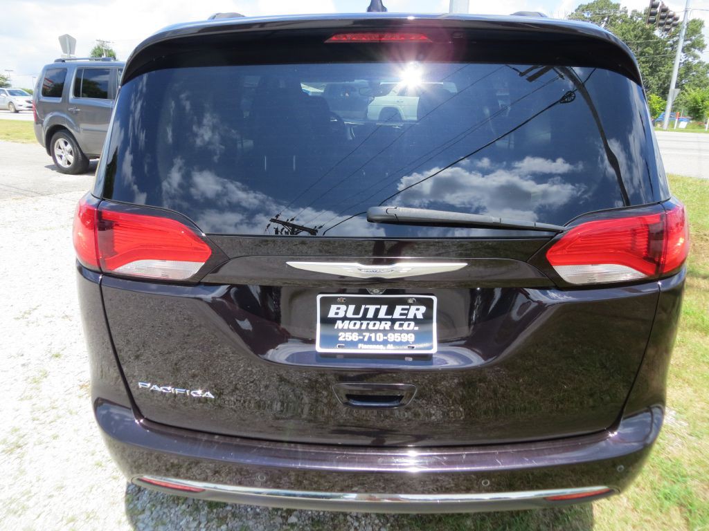 2018 Chrysler Pacifica Image 5