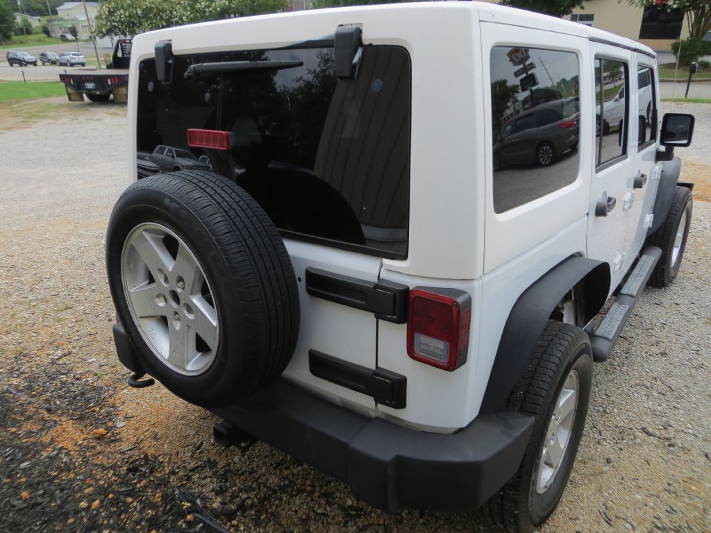 2013 Jeep Wrangler Unlimited Image 4