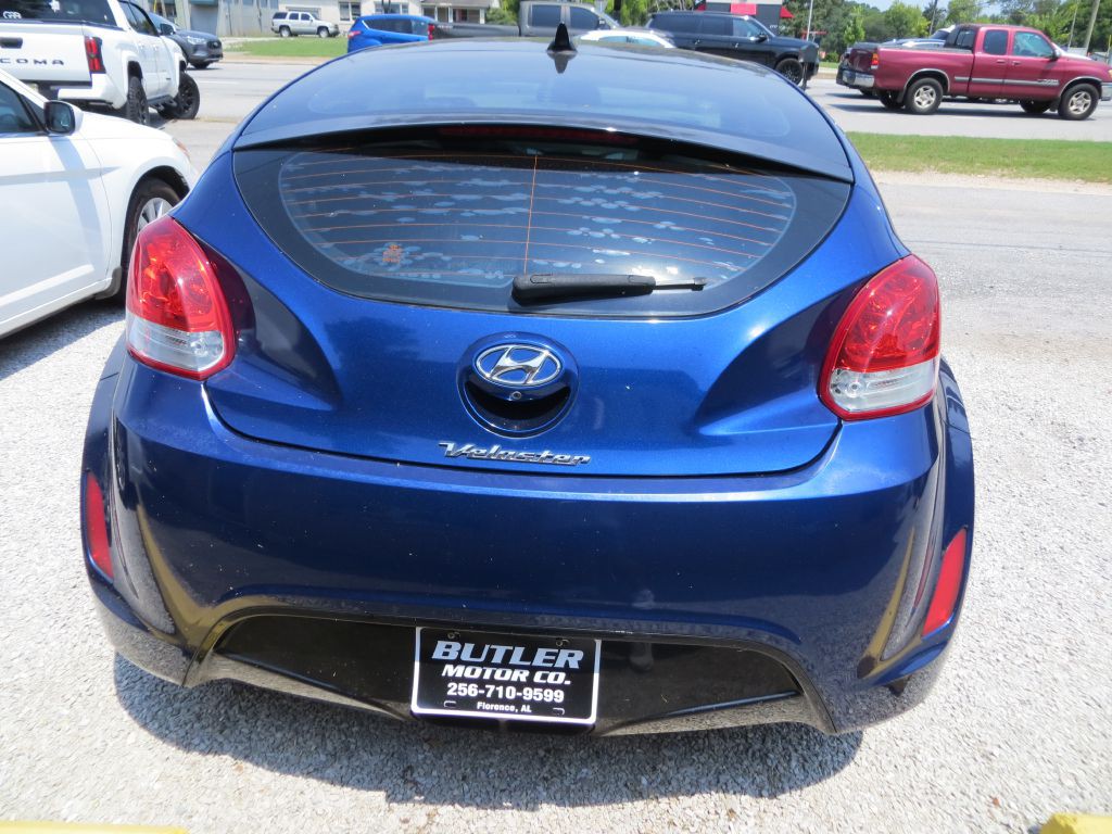 2016 Hyundai Veloster Image 5