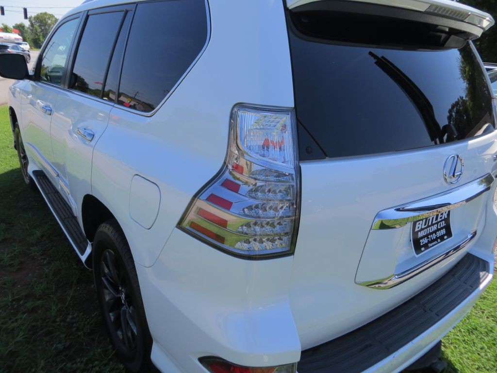 2019 Lexus GX Image 6