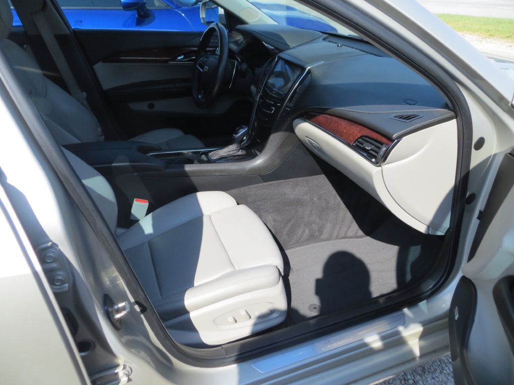 2015 Cadillac ATS Image 9