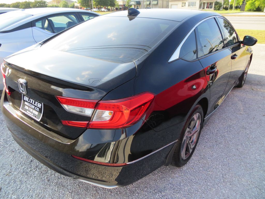 2018 Honda Accord Image 4