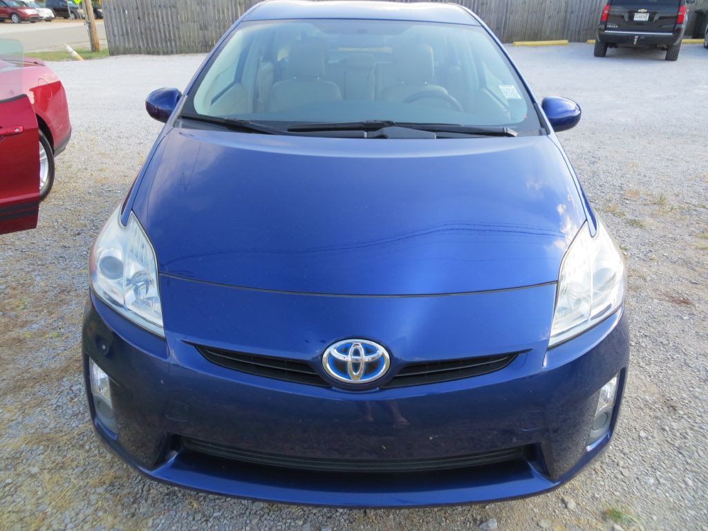 2011 Toyota Prius Image 2