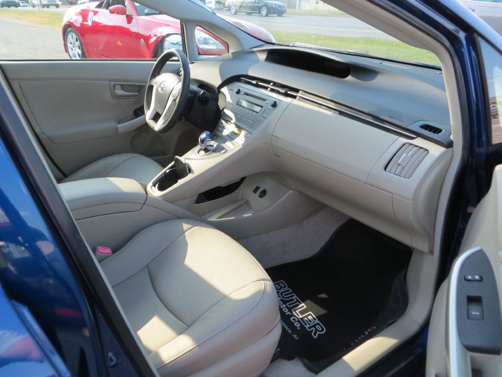 2011 Toyota Prius Image 10