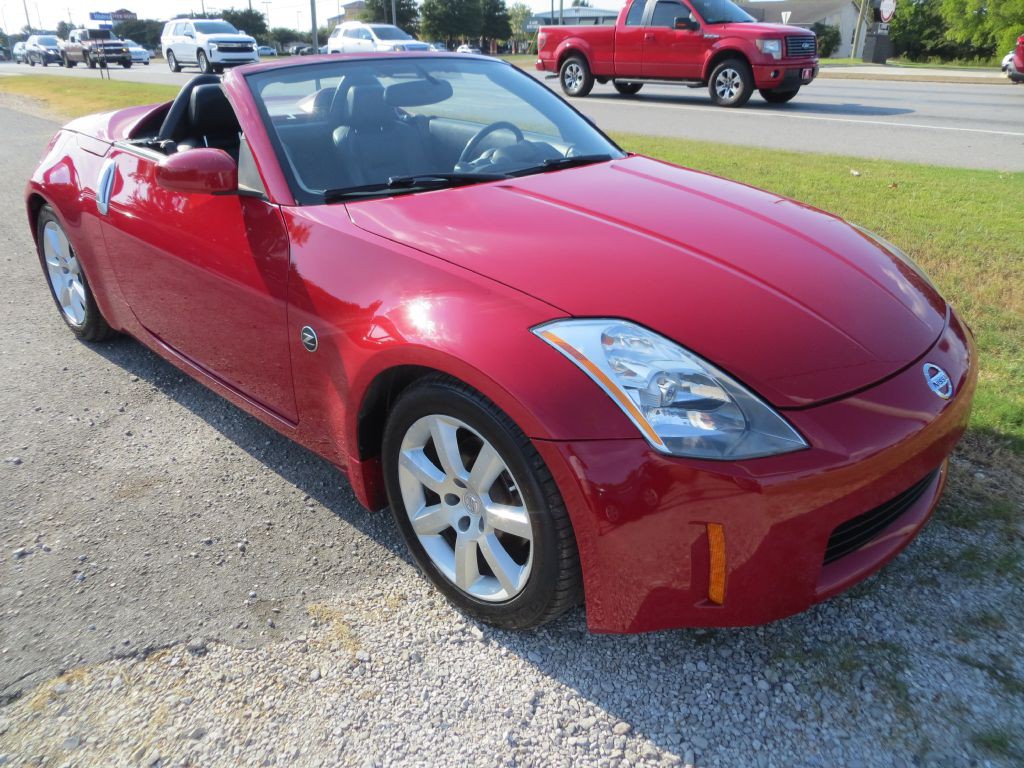 2005 Nissan 350Z Image 3