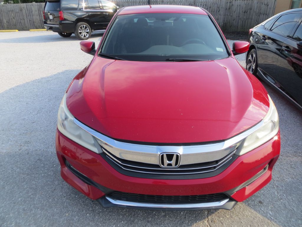 2017 Honda Accord Image 2