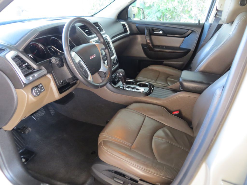 2015 GMC Acadia Image 7