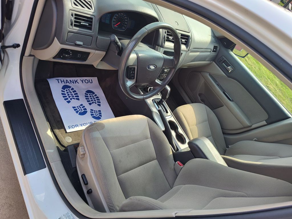 2010 Ford Fusion Image 5