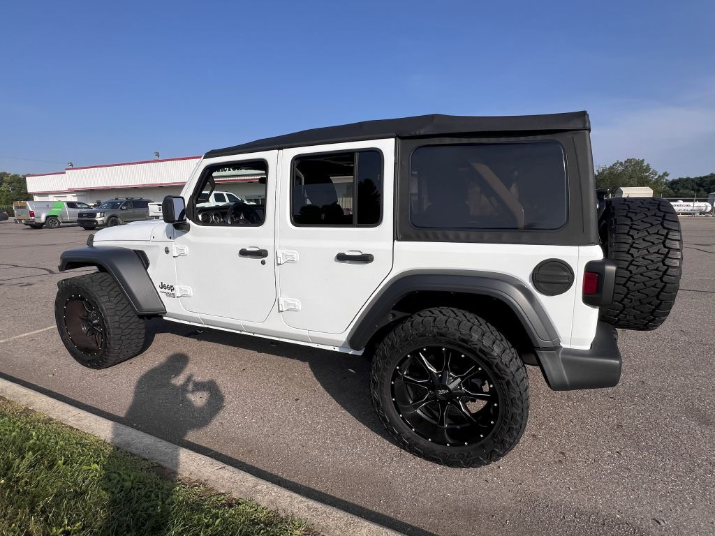 2020 Jeep Wrangler Unlimited Image 2