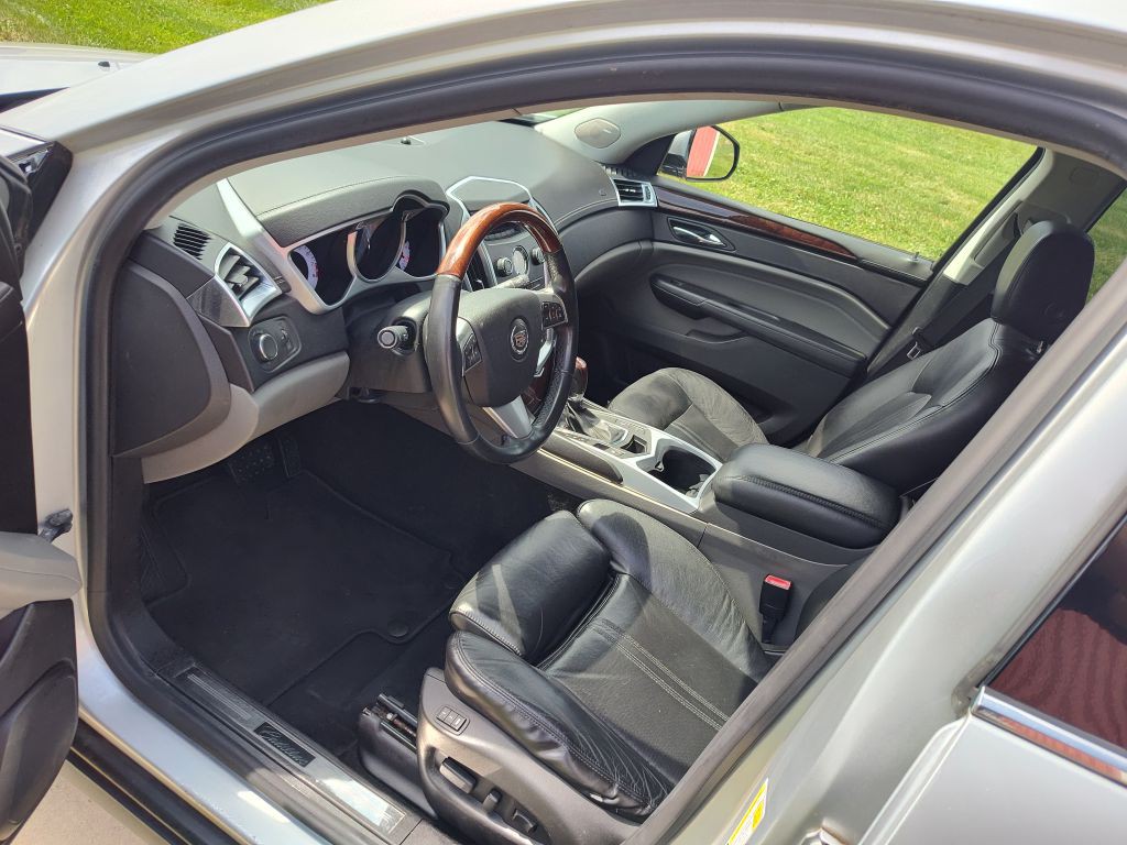 2010 Cadillac SRX Image 5