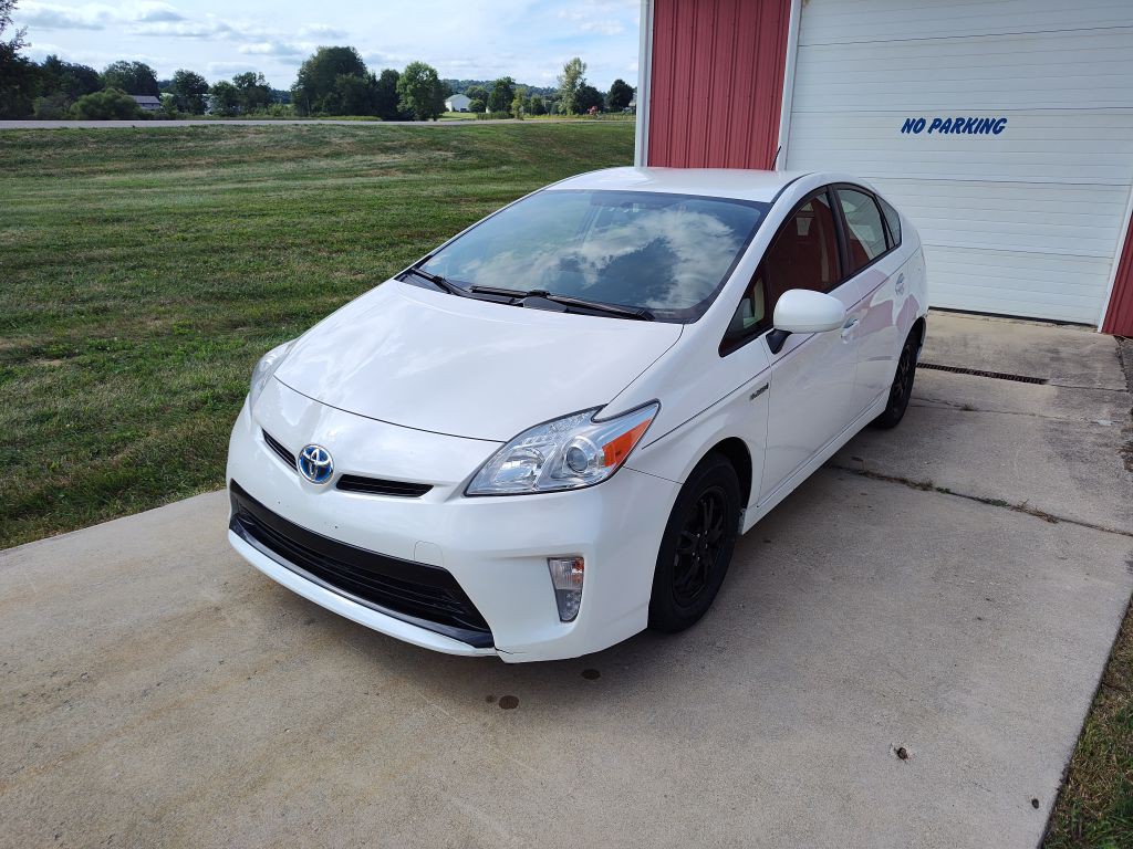 2012 Toyota Prius Image 1