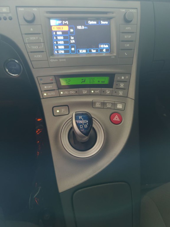 2012 Toyota Prius Image 8